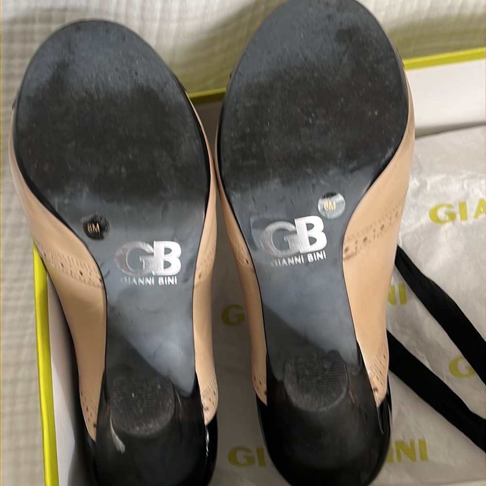 Gianni Bini Jitter Bug Size 8 Medium Gently Used.… - image 3